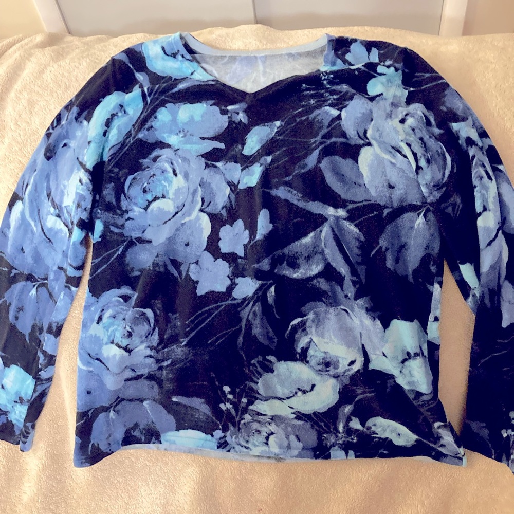 Flowery Sweater